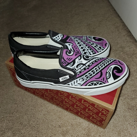 🖤 NIB Custom Pattern Painted Vans - Picture 2 of 4